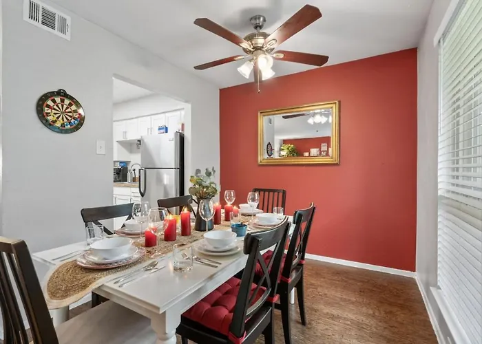 Apartment Intimate 2bd Tcu Walkable