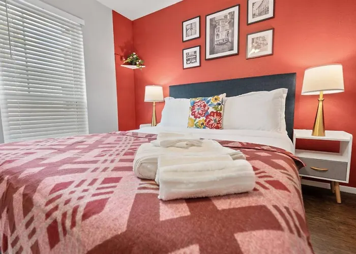 Intimate 2bd Tcu Walkable Fort Worth
